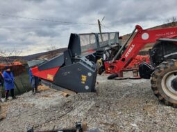 
										COMBINA FENDT 5225 E CU HEDER SI CARUCIOR full									