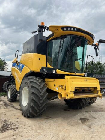 Combina NEW HOLLAND CX 6.80 STAGE 5