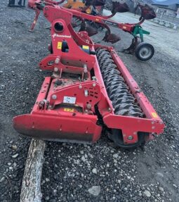 
										Grapa rotativa KVERNELAND M 300 full									