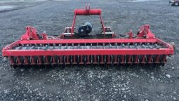 
										Grapa rotativa KVERNELAND M 300 full									