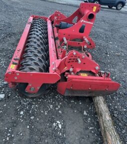 
										Grapa rotativa KVERNELAND M 300 full									