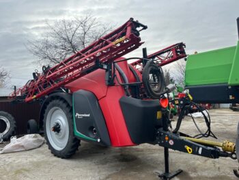 Masina erbicidat KVERNELAND IXTRACK T3