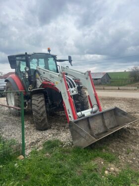 TRACTOR AGRICOL STEYR 4100 KOMPAKT POWERSHUTTLE echipat cu INCARCATOR FRONTAL