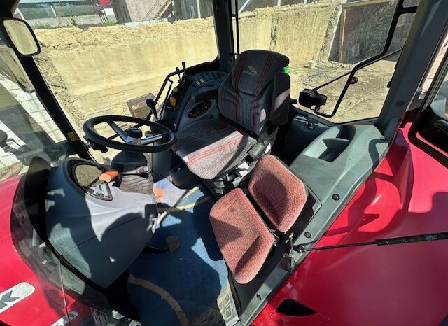 
								Tractor MC Cormick MC 135 full									