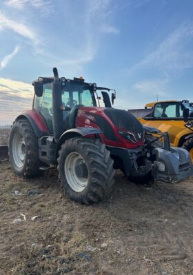 Tractor VALTRA T 234H