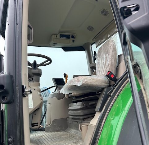 
								TRACTOR JOHN DEERE 6R 215 full									