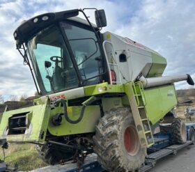 COMBINA CLAAS AVERO 240 STAGE V