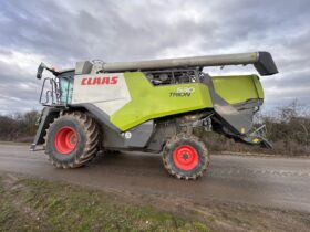 COMBINA CLAAS TRION 530