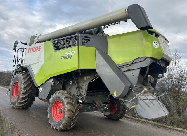 
								COMBINA CLAAS TRION 530 full									